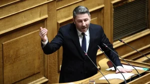 Ανδρουλάκης κατά ΕΥΠ: «Με εξωθείτε σε νομικά μέτρα»