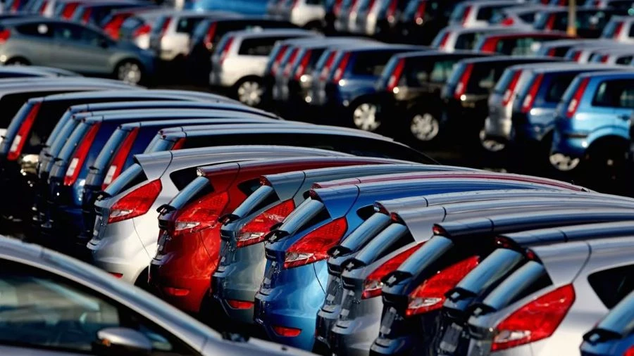 Μεγάλες περικοπές στο προσωπικό των αυτοκινητοβιομηχανιών, λόγω του ανταγωνισμού από την Κίνα