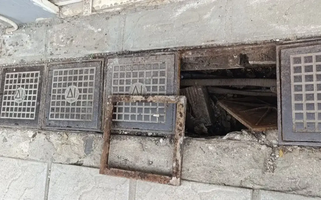 Ιωάννινα: Πεζός έπεσε μέσα σε ξεσκέπαστο φρεάτιο και τραυματίστηκε στο πρόσωπο