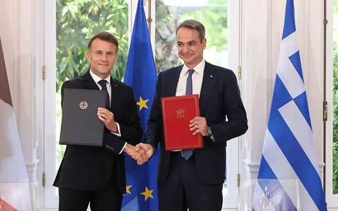 Μακρόν στο Μαξίμου: «Μπορείτε να βασιστείτε πάνω μας» – Εννέα συμφωνίες μεταξύ Ελλαδας και Γαλλίας