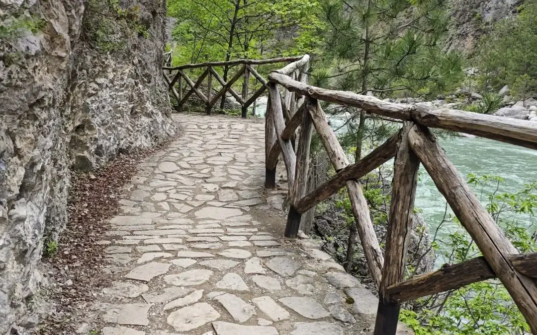 Προτάσεις για πρόληψη και ασφάλεια στο μονοπάτι της Μονής Στομίου