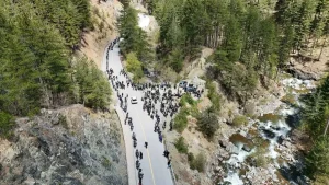 Εντυπωσιακή επίσκεψη 150 μοτοσικλετιστών στον καταρράκτη της Μηλιάς Μετσόβου