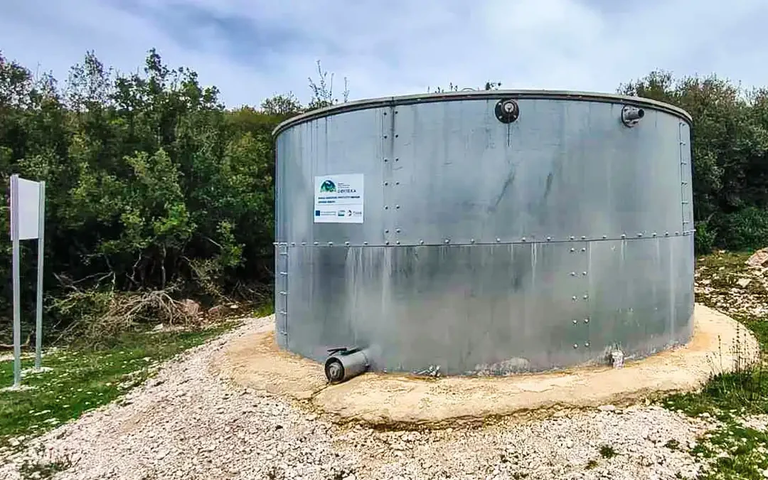 Ελληνικό Ιωαννίνων- Πυροσβεστική δεξαμενή στην τοποθεσία Μαρτάνη από τον Ο.ΦΥ.ΠΕ.Κ.Α.