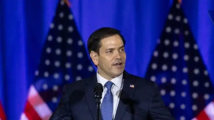 Μ. Ρούμπιο: «Οικονομικό πυρηνικό όπλο» ο αποκλεισμός των Στενών του Ορμούζ