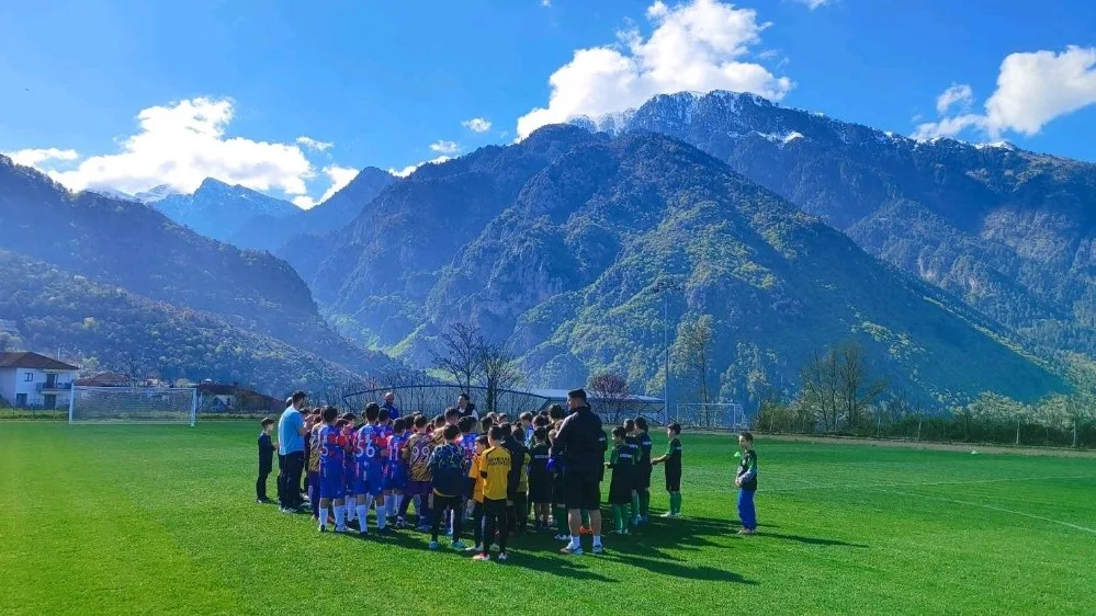 Κόνιτσα: Με επιτυχία οι φιλικοί αγώνες ποδοσφαίρου Κ12 και Κ16 στις ανακαινισμένες αθλητικές εγκαταστάσεις