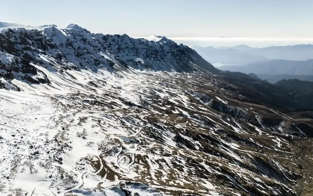 Λιγόστεψε το χιόνι στα ελληνικά βουνά τα τελευταία 40 χρόνια – Τι λέει διεθνής μελέτη για Όλυμπο, Πίνδο, Τζουμέρκα