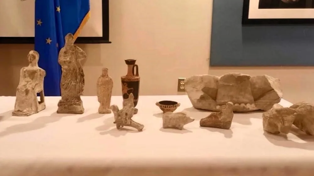 26 αρχαιότητες επέστρεψαν στην Ελλάδα μετά από επιχείρηση κατά της αρχαιοκαπηλίας (video)