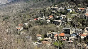 Εργαστήριο Αποκατάστασης της Βρύσης του Δασικού Συνεταιρισμού Καστάνιανης στα Μαστοροχώρια