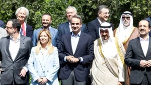 Μητσοτάκης: Διεθνείς επαφές στο Europe Gulf Forum για οικονομία και Μέση Ανατολή