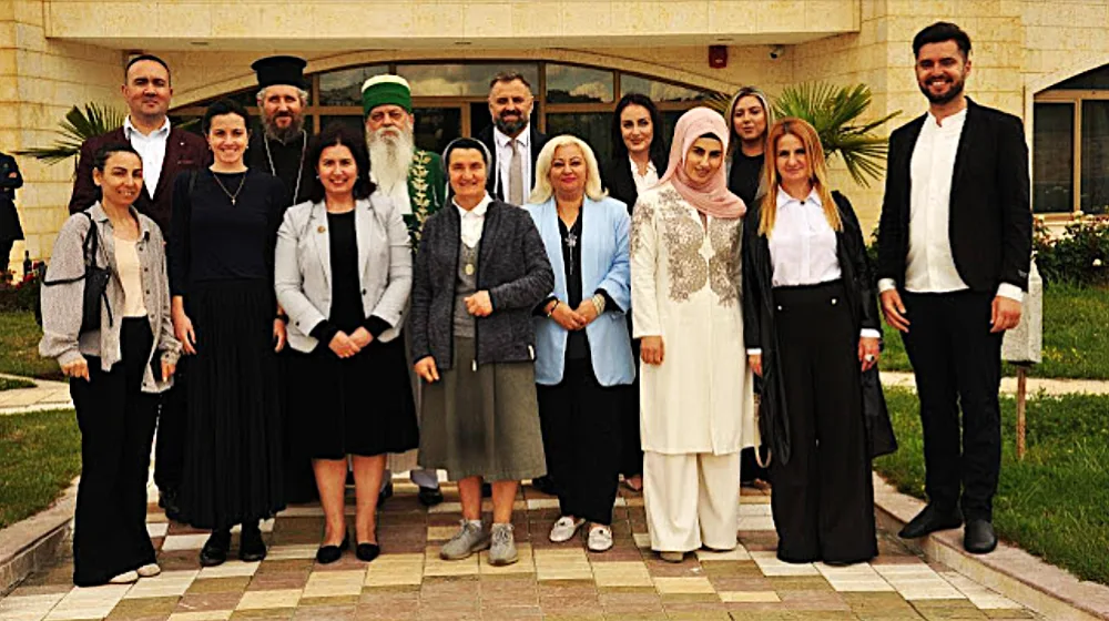 Οι θρησκείες στην Αλβανία με κοινό μήνυμα υπερασπίστηκαν τις αξίες της οικογένειας