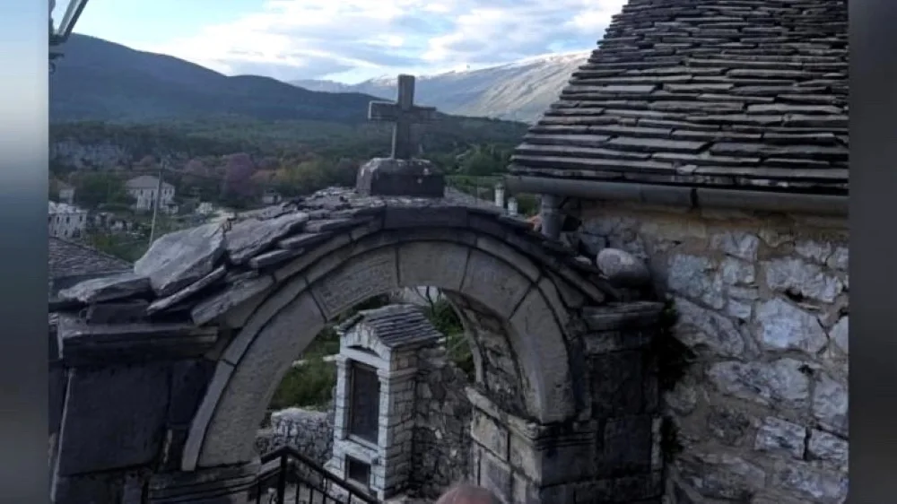 Στο Δολό Πωγωνίου Καραμανλής και Κικίλιας με τις συζύγους τους – Η ανάρτηση του Β.Κικίλια για το Πωγώνι
