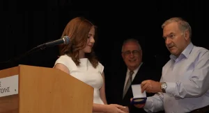 Πανελλήνια διάκριση για τη μαθήτρια Ιόλη Μ. Πατρινιού στον 4ο Διαγωνισμό Συγγραφής Σεναρίου