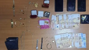 Ηγουμενίτσα: Συνελήφθησαν τρία μέλη συμμορίας για τηλεφωνικές απάτες σε βάρος ηλικιωμένων