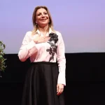 Καρυστιανού: Αποστάσεις από δηλώσεις υποστηρικτών – Τι αναφέρει για τις επίσημες θέσεις
