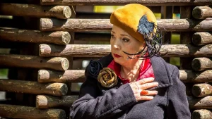 Η «Μητέρα του Σκύλου – Μέρος Δεύτερο» συνεχίζει τις επιτυχημένες παραστάσεις της στα Ιωάννινα