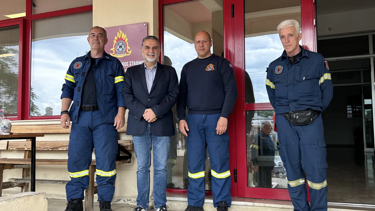 Πυροσβεστική: Στο επίκεντρο ελλείψεις και πιέσεις ενόψει καλοκαιριού στην επίσκεψη Τσίμαρη