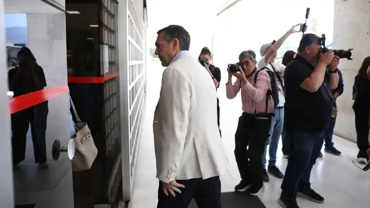 Στον Άρειο Πάγο ο Αλέξης Τσίπρας για την κατάθεση της ιδρυτικής διακήρυξης της Ελληνικής Αριστερής Συμπαράταξης (βίντεο)