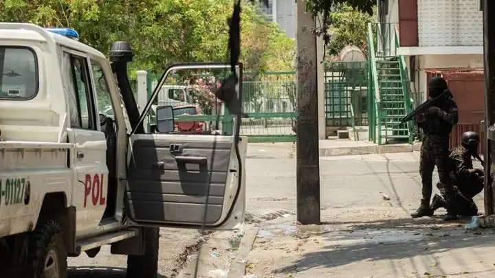 Αϊτή: Τουλάχιστον 78 νεκροί από νέες συγκρούσεις συμμοριών στην Πορτ-ο-Πρενς