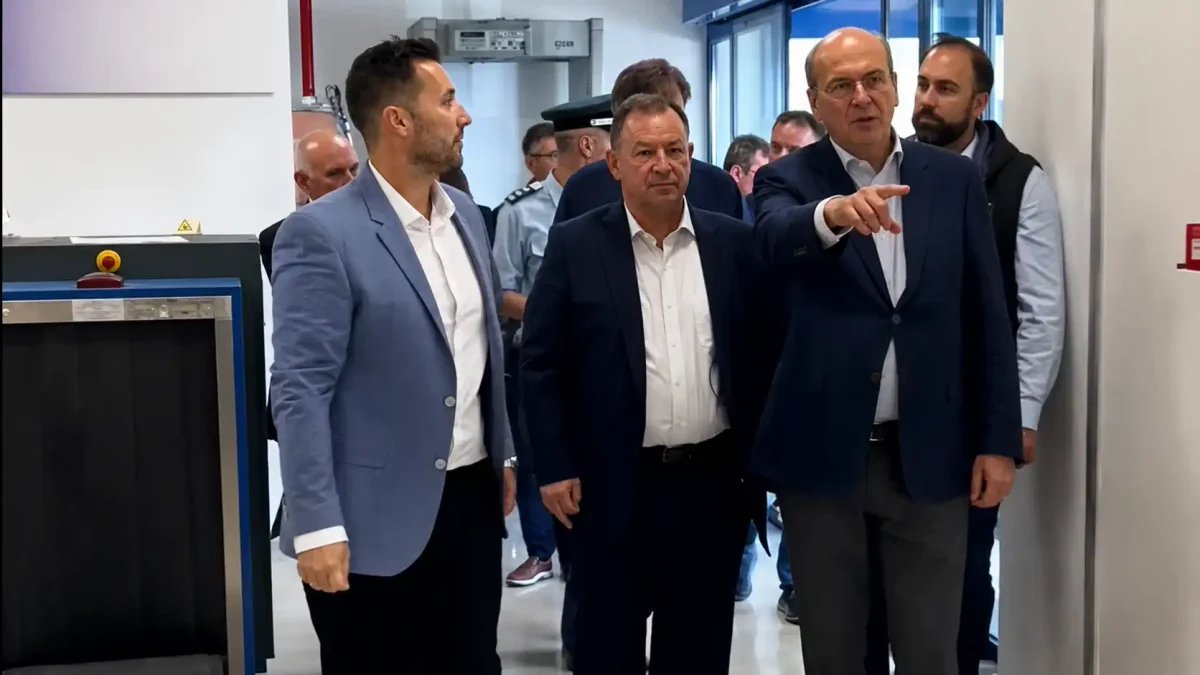 Ηγουμενίτσα: Τα οδικά έργα, το παραλιακό μέτωπο και το Master Plan του λιμανιού στη σύσκεψη υπό τον Κωστή Χατζηδάκη (βίντεο)