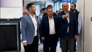 Ηγουμενίτσα: Τα οδικά έργα, το παραλιακό μέτωπο και το Master Plan του λιμανιού στη σύσκεψη υπό τον Κωστή Χατζηδάκη (βίντεο)