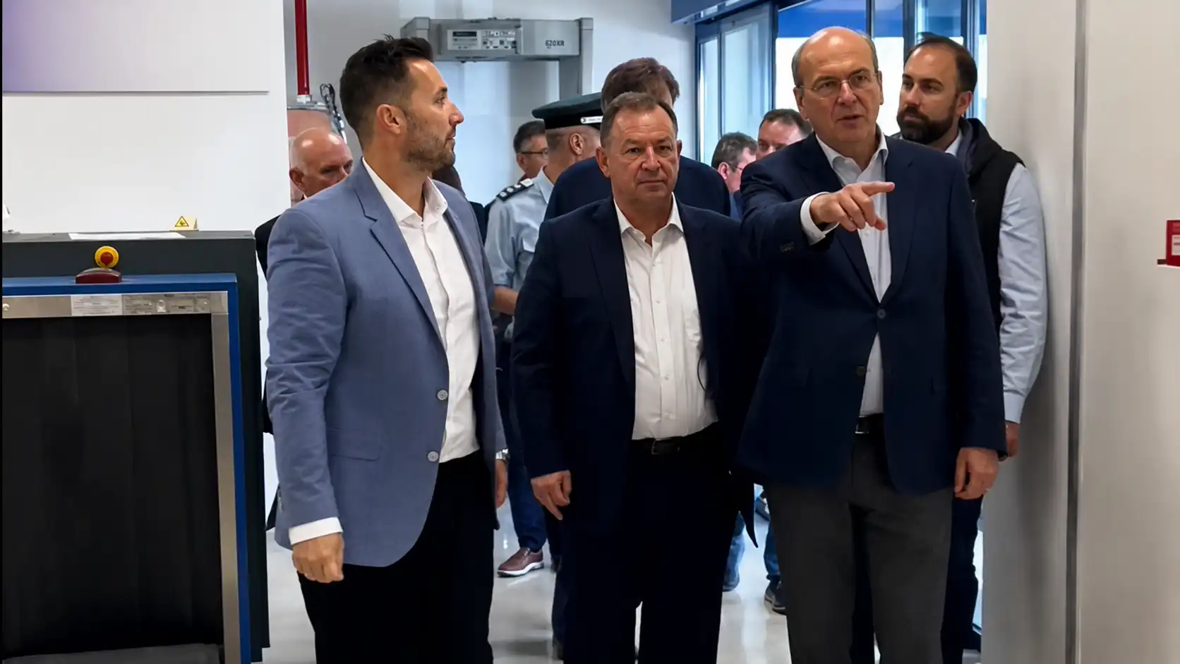 Ηγουμενίτσα: Τα οδικά έργα, το παραλιακό μέτωπο και το Master Plan του λιμανιού στη σύσκεψη υπό τον Κωστή Χατζηδάκη (βίντεο)