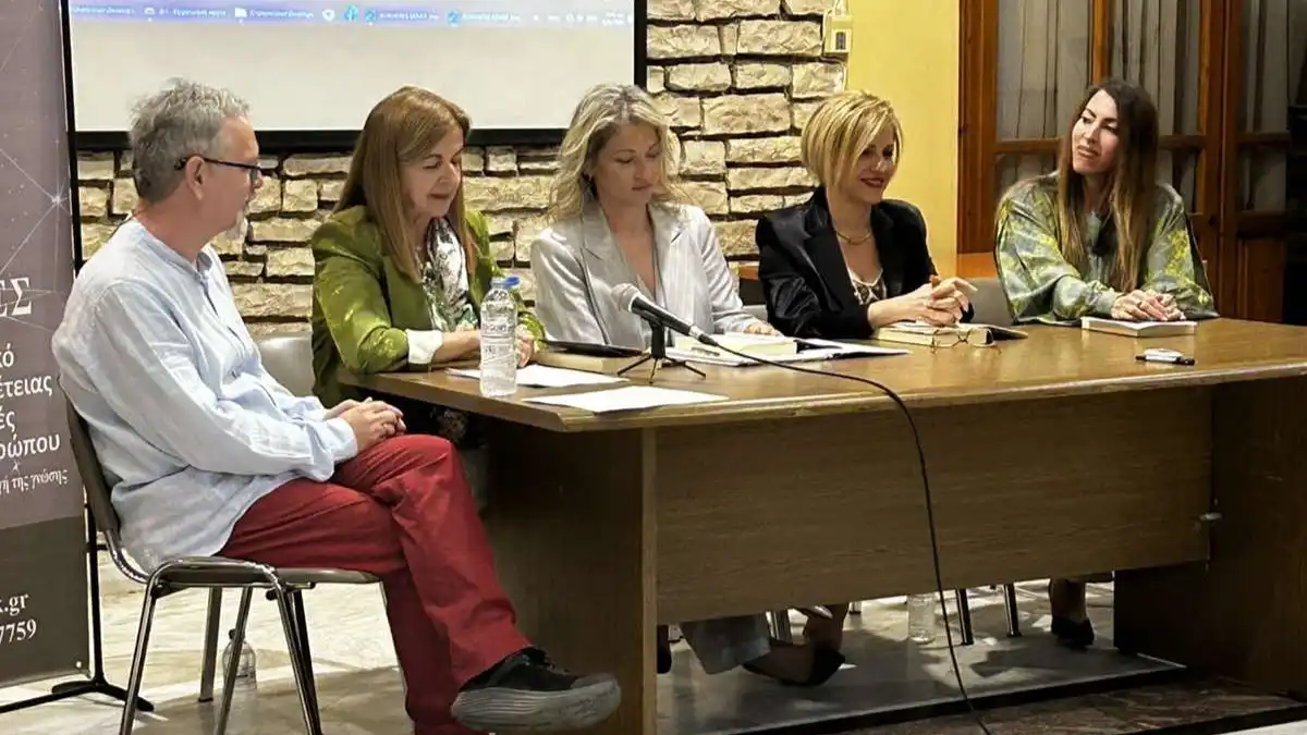 Παρουσιάστηκε στην Ηγουμενίτσα το βιβλίο «Χορδιστές» του Φώτη Μαραζόπουλου
