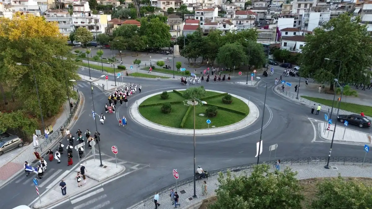 Άρτα: Το 1ο Πανελλήνιο Φεστιβάλ Φιλαρμονικών Δρόμου μετατρέπει την πόλη σε μουσική σκηνή