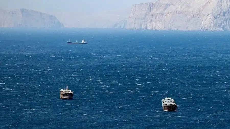 Συμφωνία ΗΠΑ – Ιράν στον ορίζοντα: Ανοίγουν τα Στενά του Ορμούζ, αρχίζει νέος κύκλος διαπραγματεύσεων