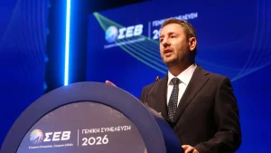 Ανδρουλάκης: «Η Ελλάδα χρειάζεται νέο παραγωγικό μοντέλο και καλύτερους μισθούς» (video)