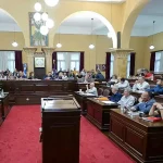 Δημοτικό Συμβούλιο Ιωαννίνων: Λογοδοσία με led, μεγάλο δακτύλιο, δημογραφικό