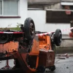 Μπέλφαστ: Νέες ταραχές και επέμβαση της αστυνομίας μετά από την επίθεση με μαχαίρι (βίντεο)