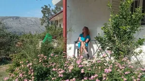 Από το Βερολίνο μόνιμη κάτοικος στην Οσδίνα Παραμυθιάς, όπου βαπτίστηκε Ορθόδοξη