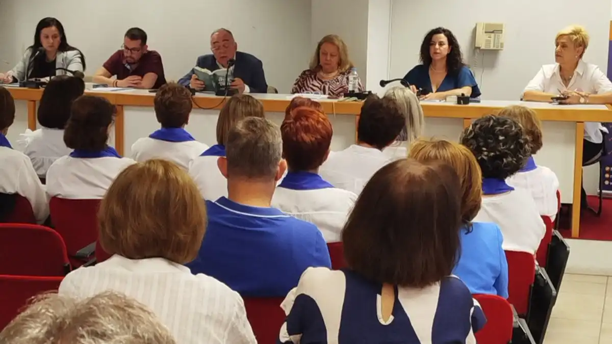 Ιωάννινα: Παρουσιάστηκε το βιβλίο του Θοδωρή Δεύτου «Τα τρένα που δεν έφτασαν ποτέ»