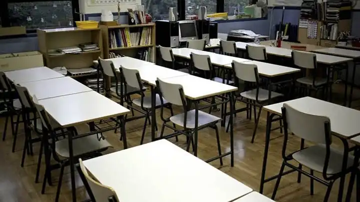 Τζούφη: Αυθαίρετος αποκλεισμός εκπαιδευτικών από τα σχολεία του εξωτερικού