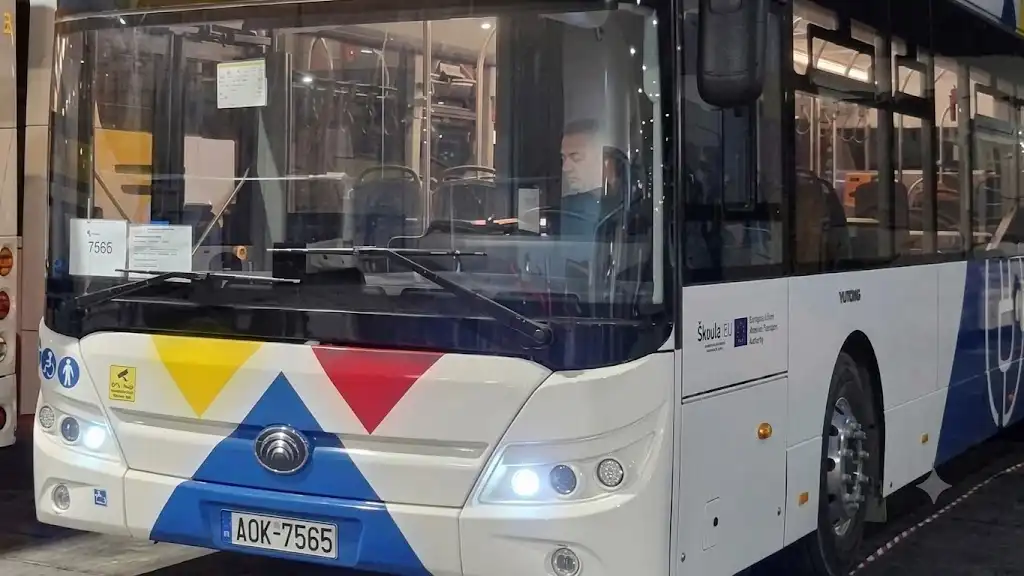 Μαρινάκης κατά αντιπολίτευσης για δωρεάν εισιτήρια στα μέσα μαζικής μεταφοράς (βίντεο)