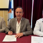 Υπογράφηκε η σύμβαση για το φωτοβολταϊκό σταθμό στο πρώην Δημαρχείο Κατσικά