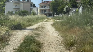 Ιωάννινα-Καταγγελία κατοίκου της Βρυσούλας: Δέκα χρόνια χωρίς άσφαλτο και χωρίς όνομα δρόμου