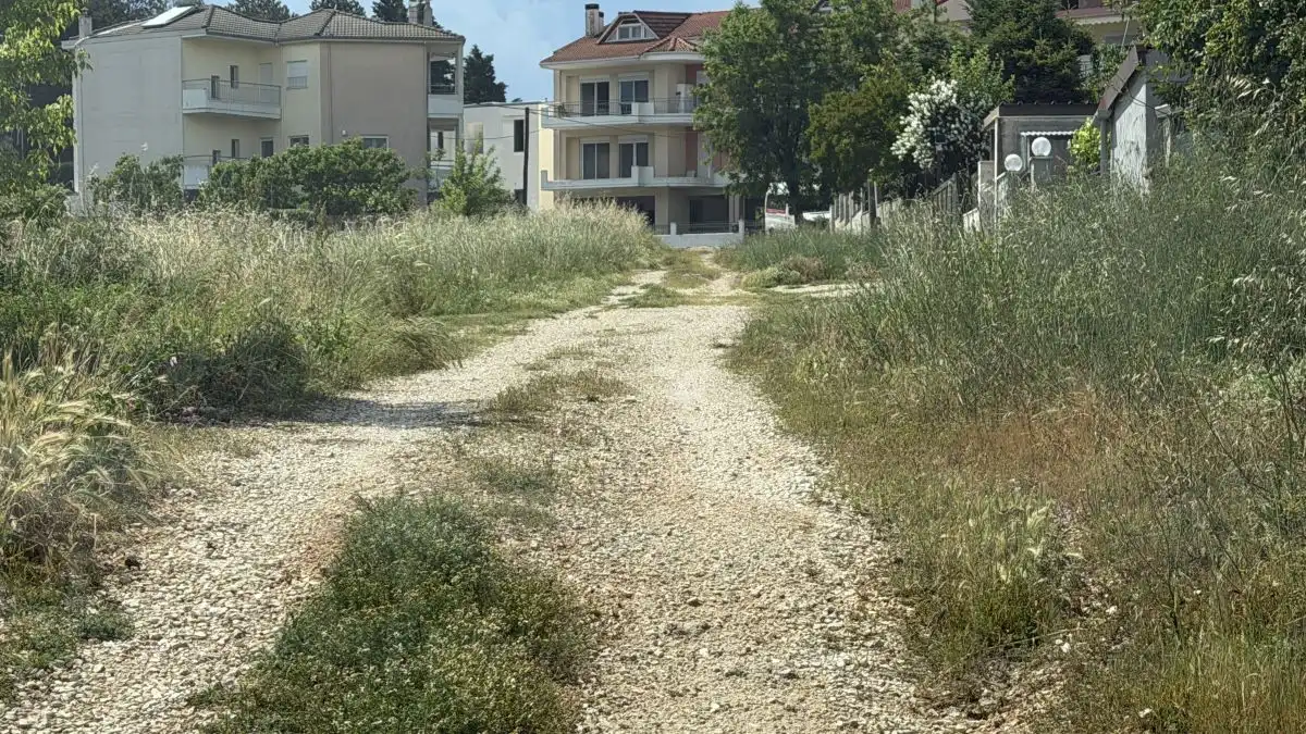Ιωάννινα-Καταγγελία κατοίκου της Βρυσούλας: Δέκα χρόνια χωρίς άσφαλτο και χωρίς όνομα δρόμου
