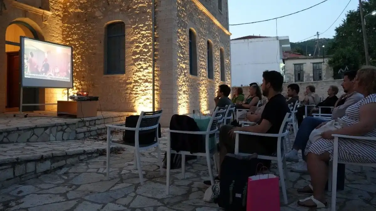 Το Δελβινάκι στο επίκεντρο της διεθνούς έρευνας για τη δημοφιλή μουσική