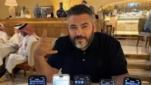 BRRRO: Το ελληνικό app που ανέβηκε στην κορυφή και πέρασε WhatsApp και Viber