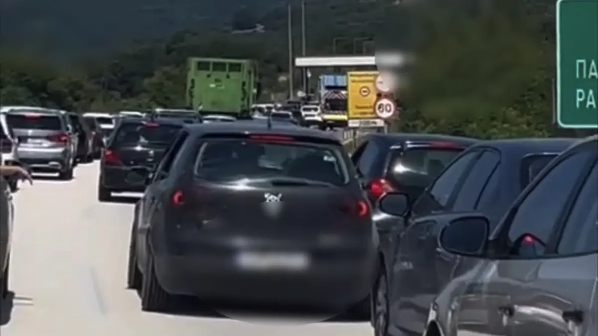Πολίτης από τα διόδια Τύριας: «Κι όμως, είναι Ελλάδα 2.0» (βίντεο)