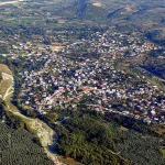 Λύματα σε δρόμους και οικόπεδα στον Δήμο Νικολάου Σκουφά – Στην Εισαγγελία η υπόθεση