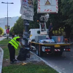Ο Δήμος Ιωαννιτών απομακρύνει τις παράνομες αφίσες