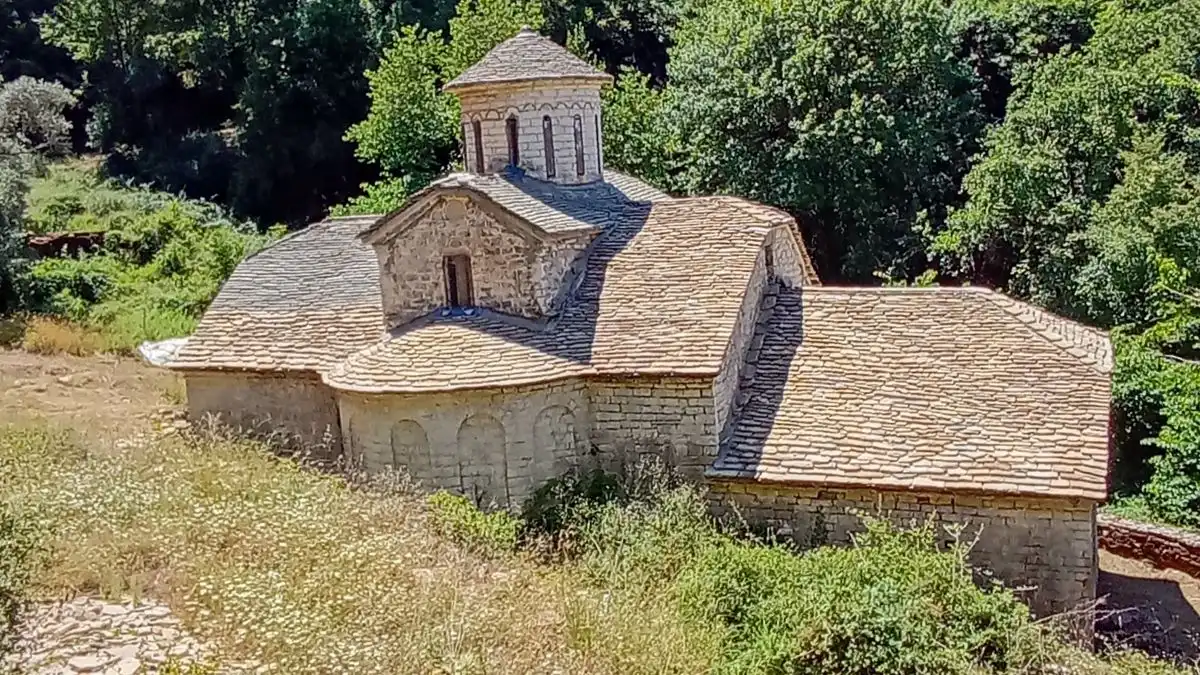 Σήμα κινδύνου για τη Μονή Αγγελομάχου λόγω των σεισμών - Ένα χρόνο μετά, έμειναν μόνο οι υποσχέσεις