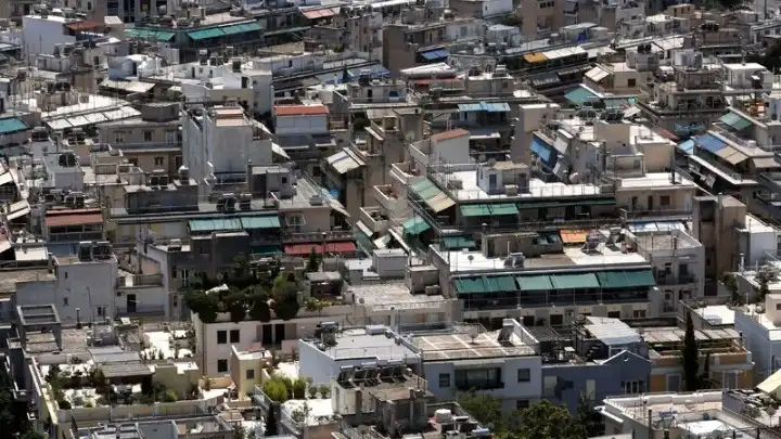 Reuters: Τα κόκκινα δάνεια κρατούν εκτός τραπεζών 1,5 εκατ. Έλληνες