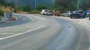 Προβλήματα στην κυκλοφορία μετά τη διαρροή λαδιών μετά την έξοδο της Εγνατίας προς Παναγιά