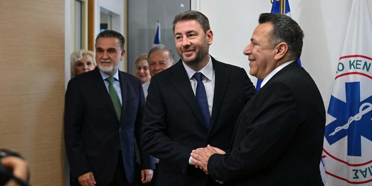 Ανδρουλάκης από το ΕΚΑΒ: Το ΕΣΥ είναι σε κρίσιμη κατάσταση – «Όχι Υπουργείο Προπαγάνδας του Άδωνι Γεωργιάδη» (βίντεο)