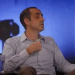 Ο Γρηγόρης Δημητριάδης μιλά για υποκλοπές, εξουσία και Μέγαρο Μαξίμου (βίντεο)