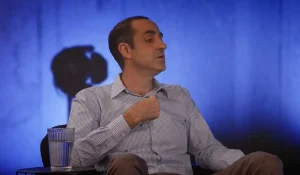 Ο Γρηγόρης Δημητριάδης μιλά για υποκλοπές, εξουσία και Μέγαρο Μαξίμου (βίντεο)