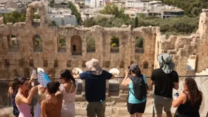 Πορτοκαλί προειδοποίηση για τρεις περιοχές της χώρας λόγω καύσωνα – Συστάσεις της Πολιτικής Προστασίας